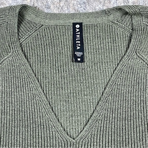 Athleta Hanover V-Neck Merino Wool Blend Athleisure Layering Oversized Sweater M - Picture 5 of 14